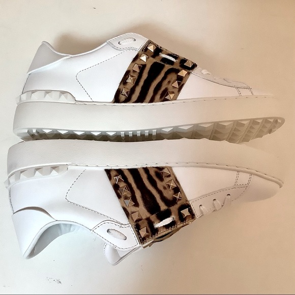 NIB Valentino Garavani Rockstud Untitled Leather & Haircalf Sneaker - Picture 3 of 13